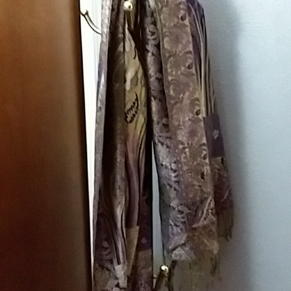 Large scarf